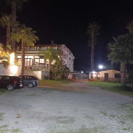 مبيت وإفطار لاميزيا تيرمي Palm House المظهر الخارجي الصورة